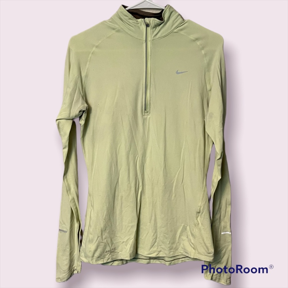 Nike Pullover. Size Medium.